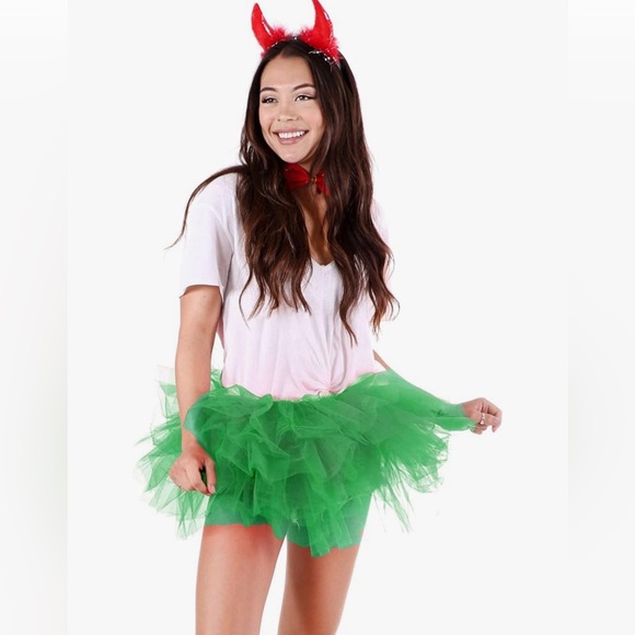 Simplicity Women's Classic 5 Layered Tulle Tutu Skirt, NIP - Picture 3 of 9